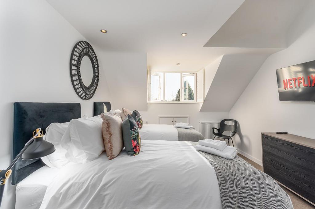 Castle Townhouse Kenilworth - Private Parking - 24 Hr Gym Access - Town Centre Apartment Exterior photo