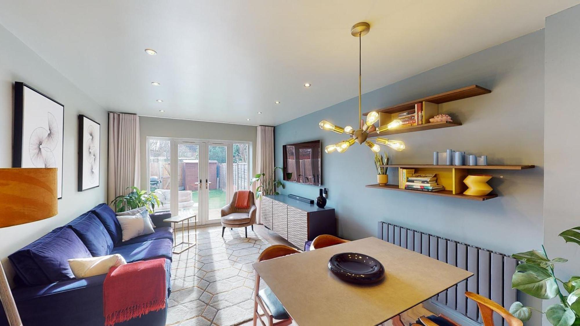 Castle Townhouse Kenilworth - Private Parking - 24 Hr Gym Access - Town Centre Apartment Room photo