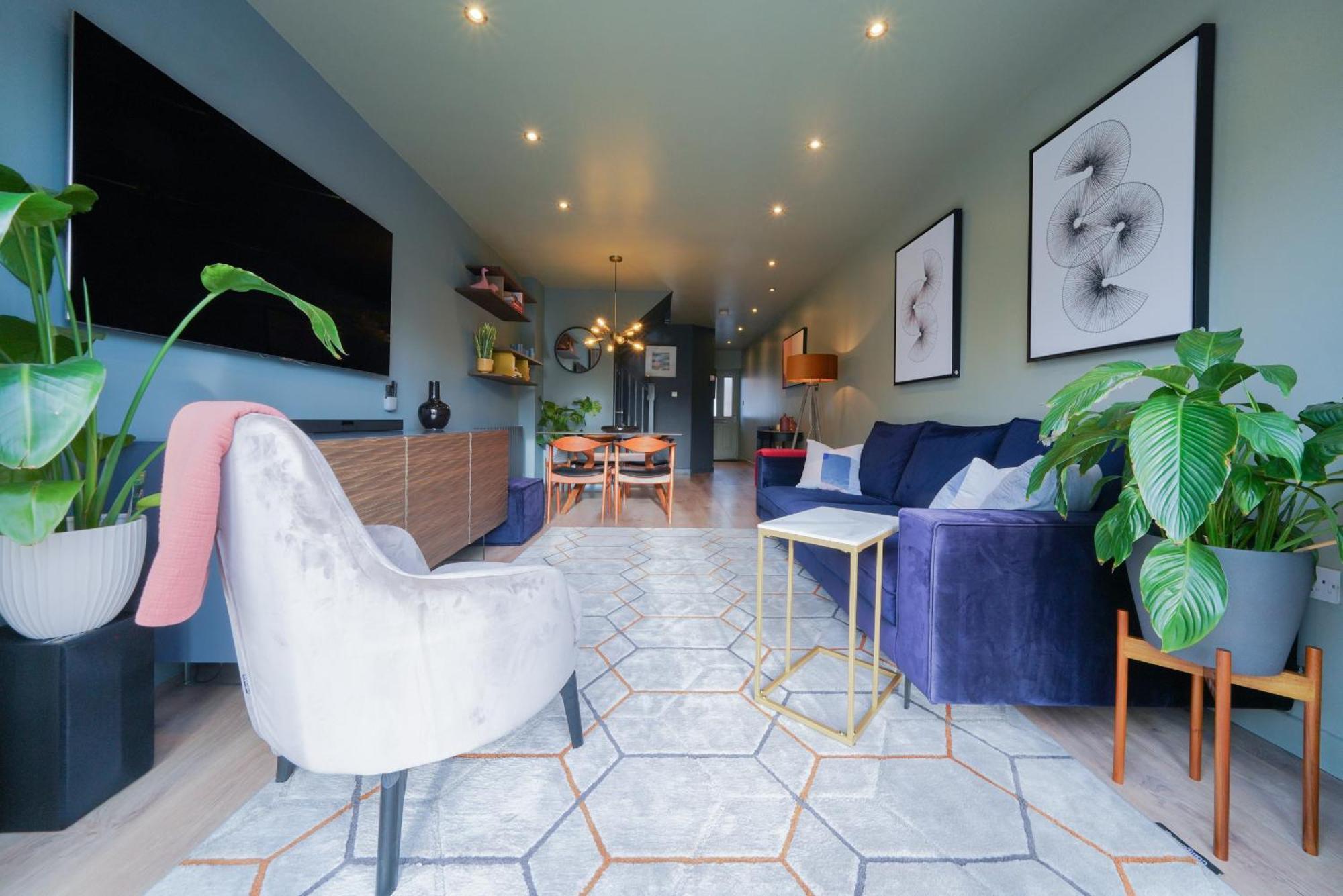 Castle Townhouse Kenilworth - Private Parking - 24 Hr Gym Access - Town Centre Apartment Room photo